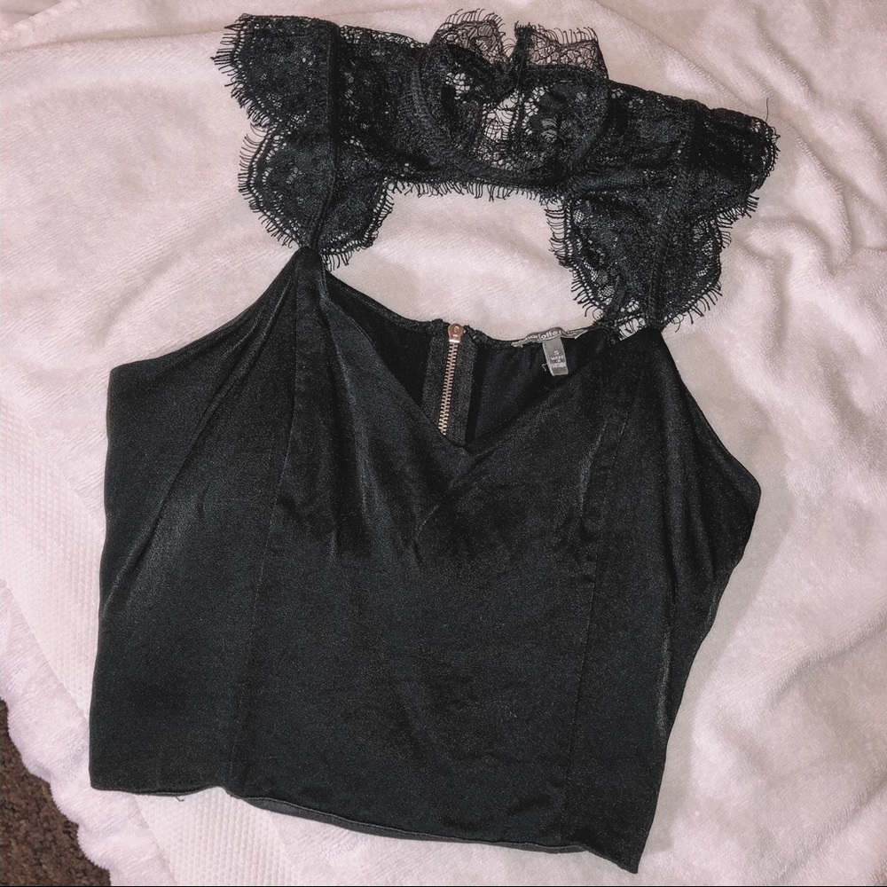 *BUNDLE 3FOR$30* CHARLOTTE RUSSE High Neck Crop